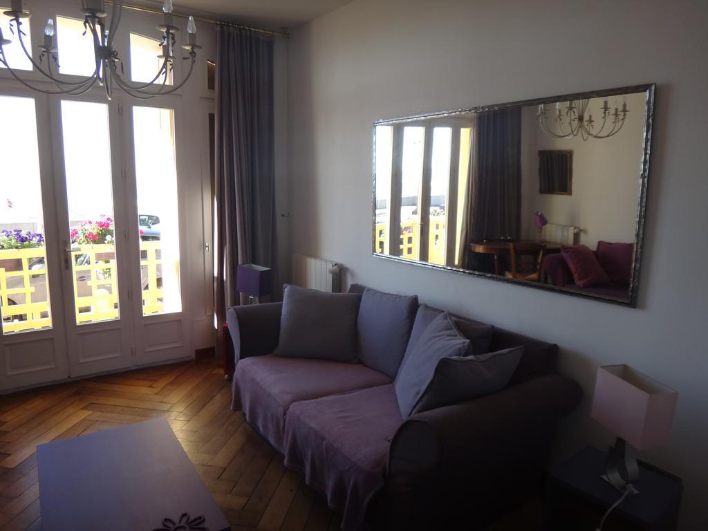 Beau Studio, Front De Mer - Rdc Apartment Мер-ле-Бен Екстериор снимка