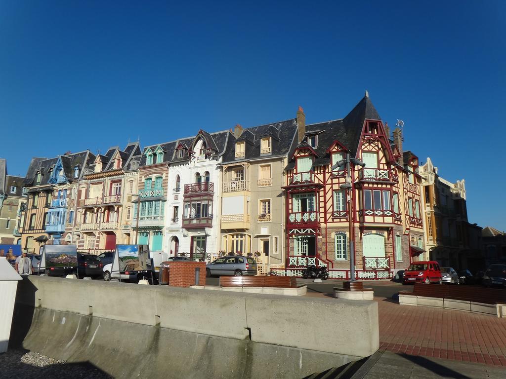 Beau Studio, Front De Mer - Rdc Apartment Мер-ле-Бен Екстериор снимка