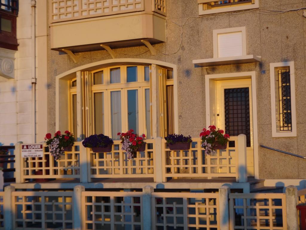 Beau Studio, Front De Mer - Rdc Apartment Мер-ле-Бен Екстериор снимка